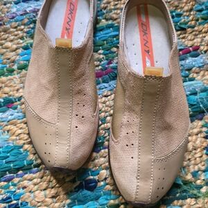 DKNY Tan Slides